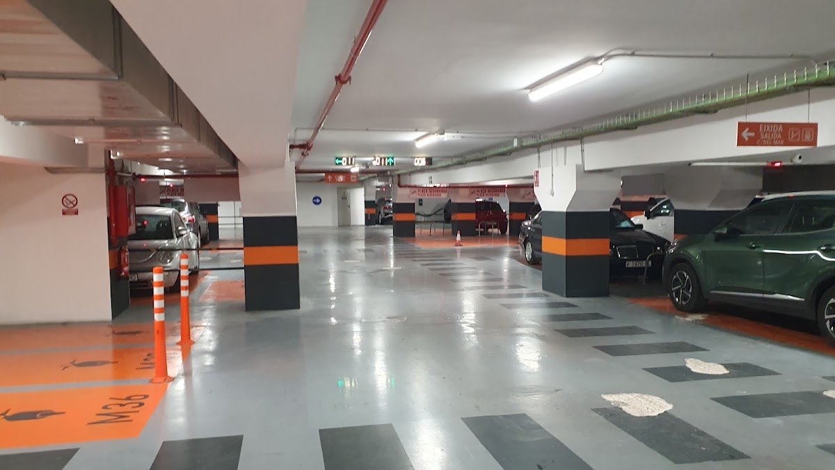 Parking Plaza de la Reina, Valencia en València (Valencia)